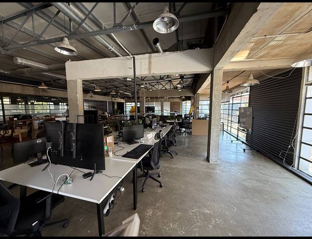 531M² OFFICE TO LET IN MILPARK